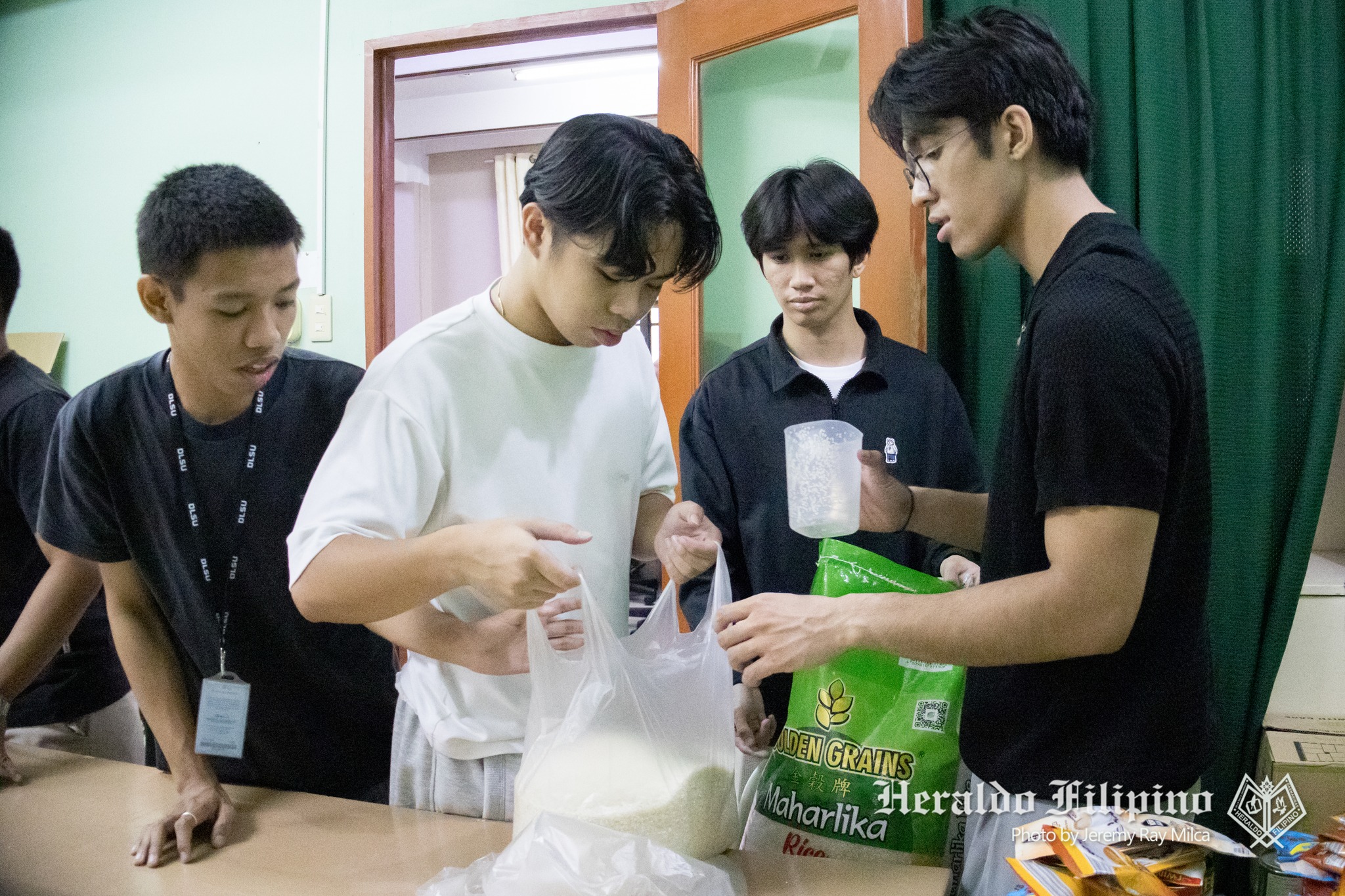 DLSU-D delivers aid to STS Kristine victims